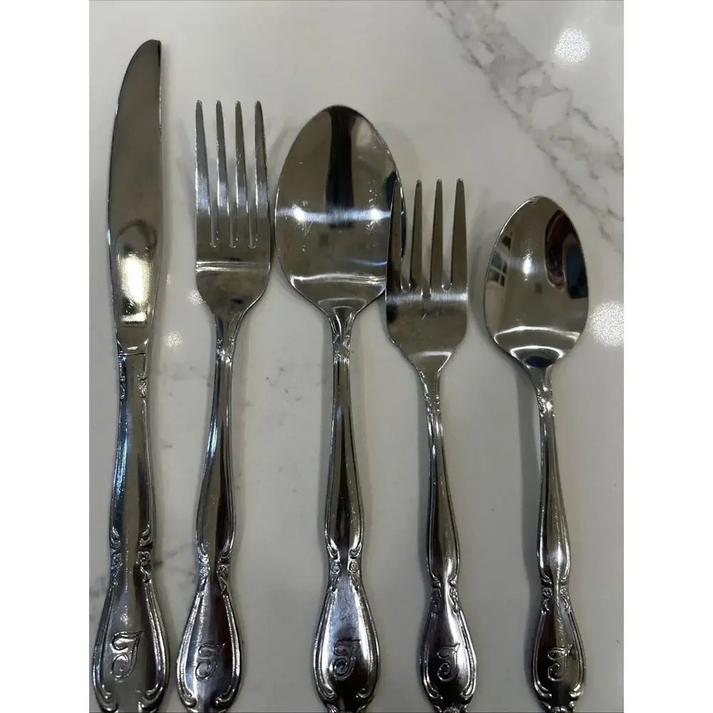 Vtg 5 Pc Place Setting “T” Monogram Custom Made Floral Stainless Flatware Taiwan